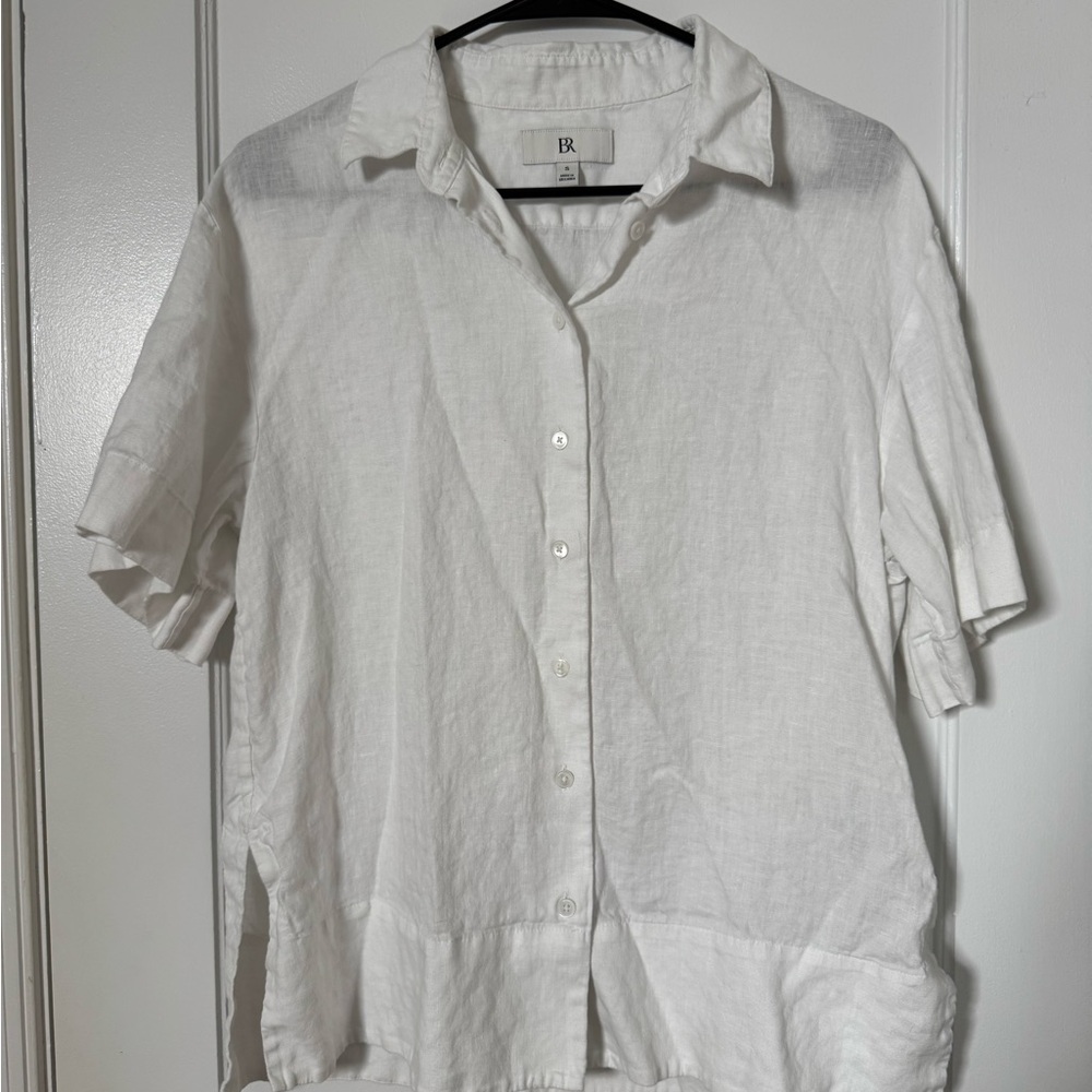 Banana Republic White Button-Up Linen Shirt